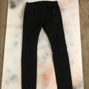 STAMPD DISTRESSED ESSENTIAL DENIM